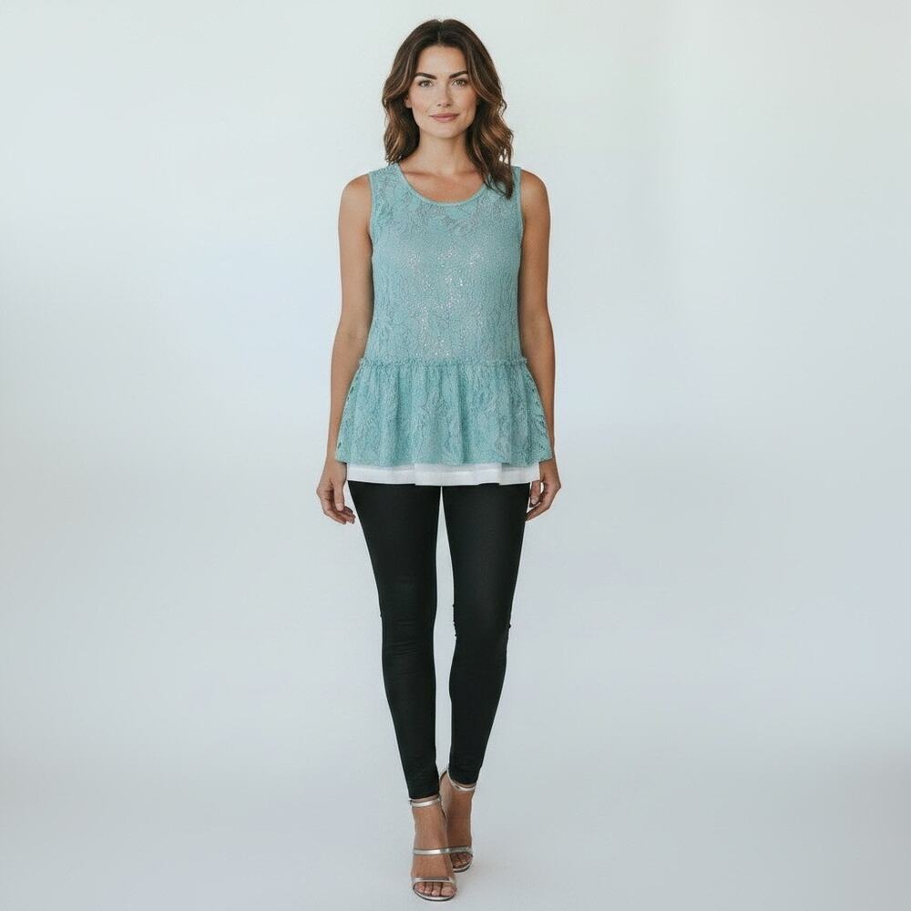 EUC Vintage M Heart M Lace and sequin tank style ruffle top
